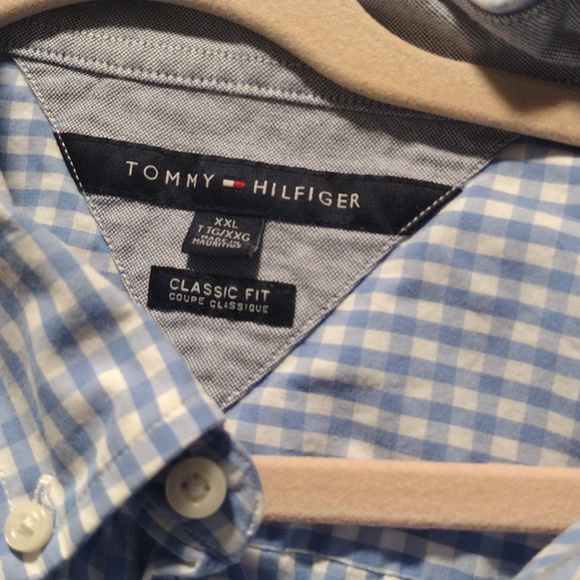 Tommy Hilfiger long sleeve button down shirt - Picture 2 of 6